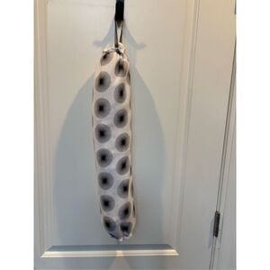 Handmade Plastic Bag Holder- Geometric Circle s